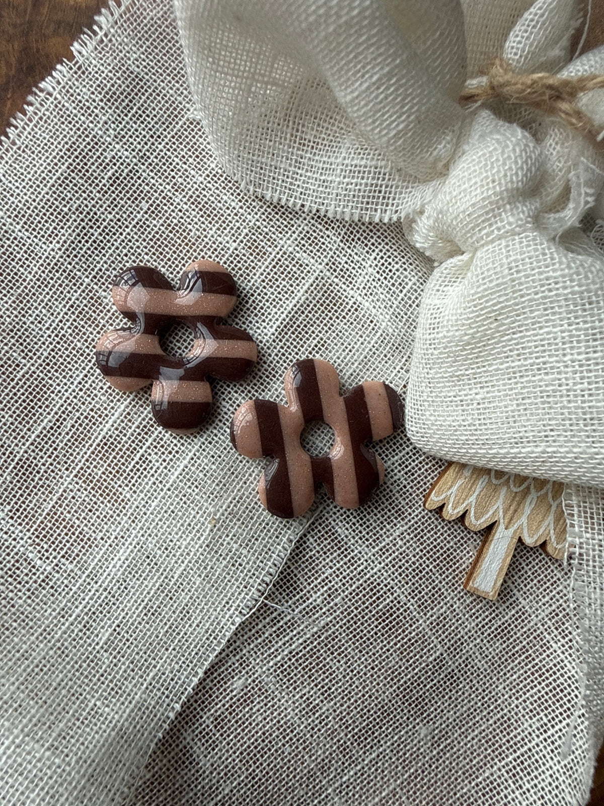 Mystère – Pampilles rayées marron rose glitter