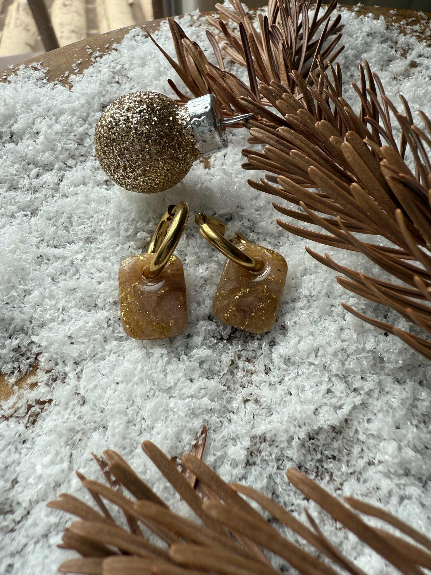 Pampilles "Amélia" marbré translucide rosé pailletté doré