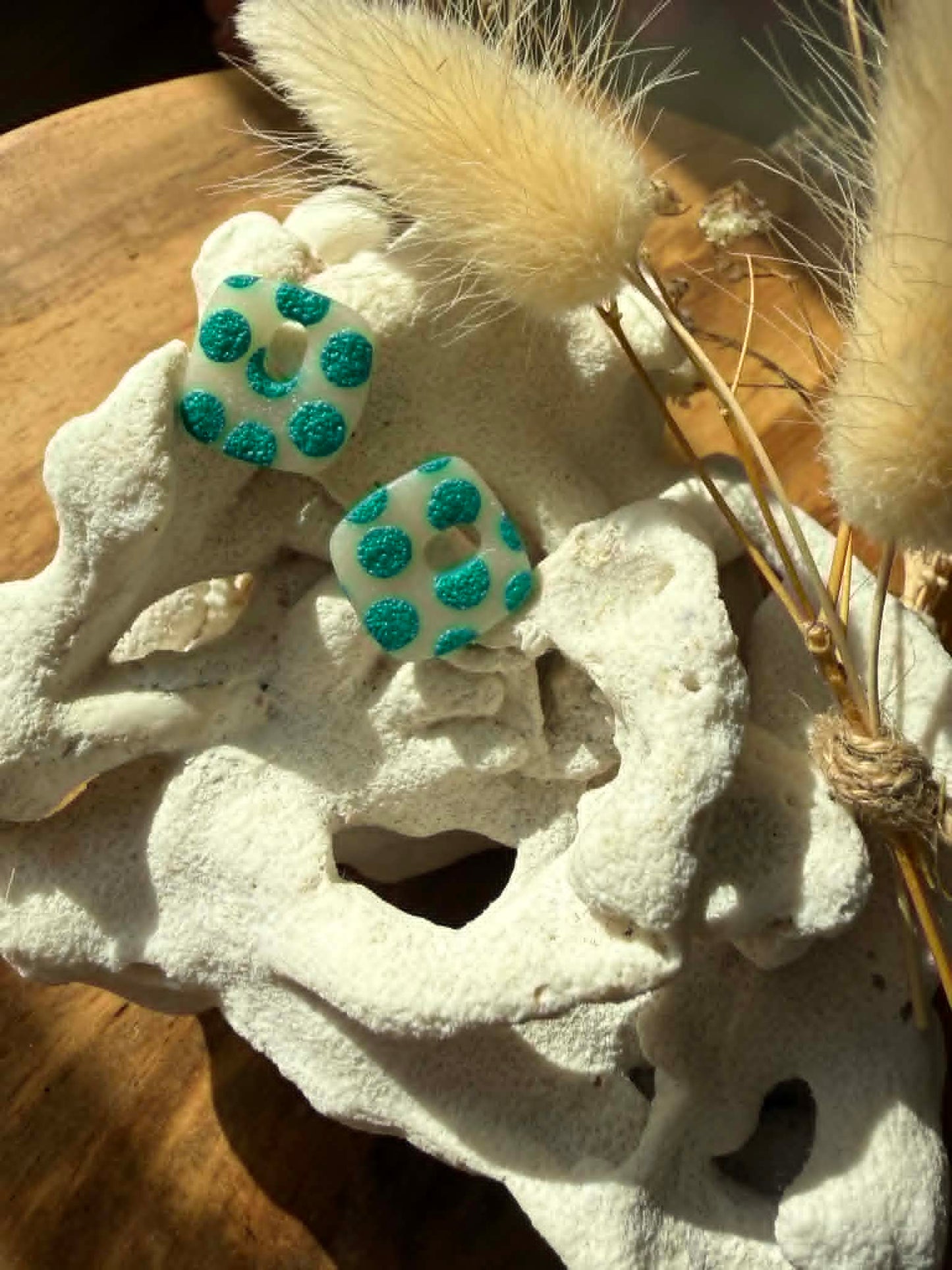 Petites Pampilles "Méline" pois bleu texturés "mat"