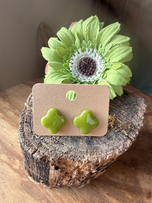 Puces d'oreilles Pampilles "Romy" Vert Olive
