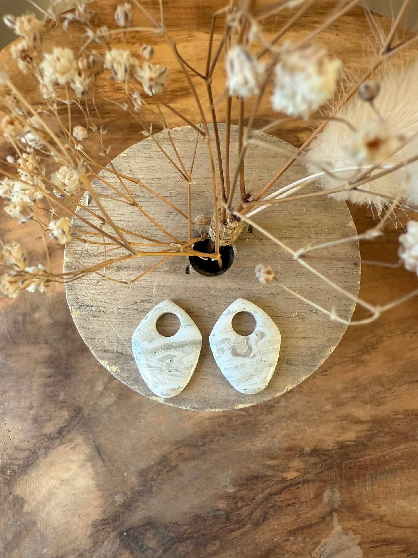 Pampilles "Amandine" Elégance marbré nacré blanc et feuille d'argent