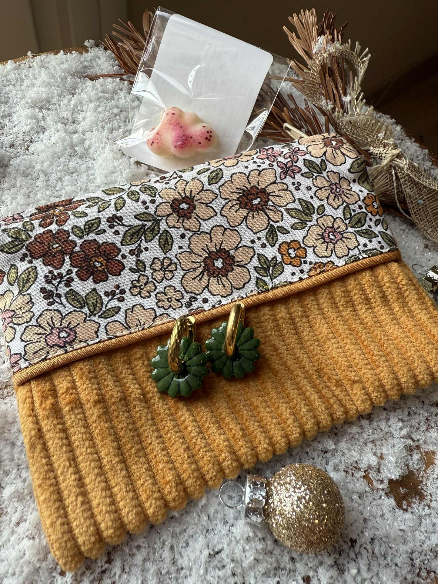 Pochettes & Pampilles (créoles incluses)