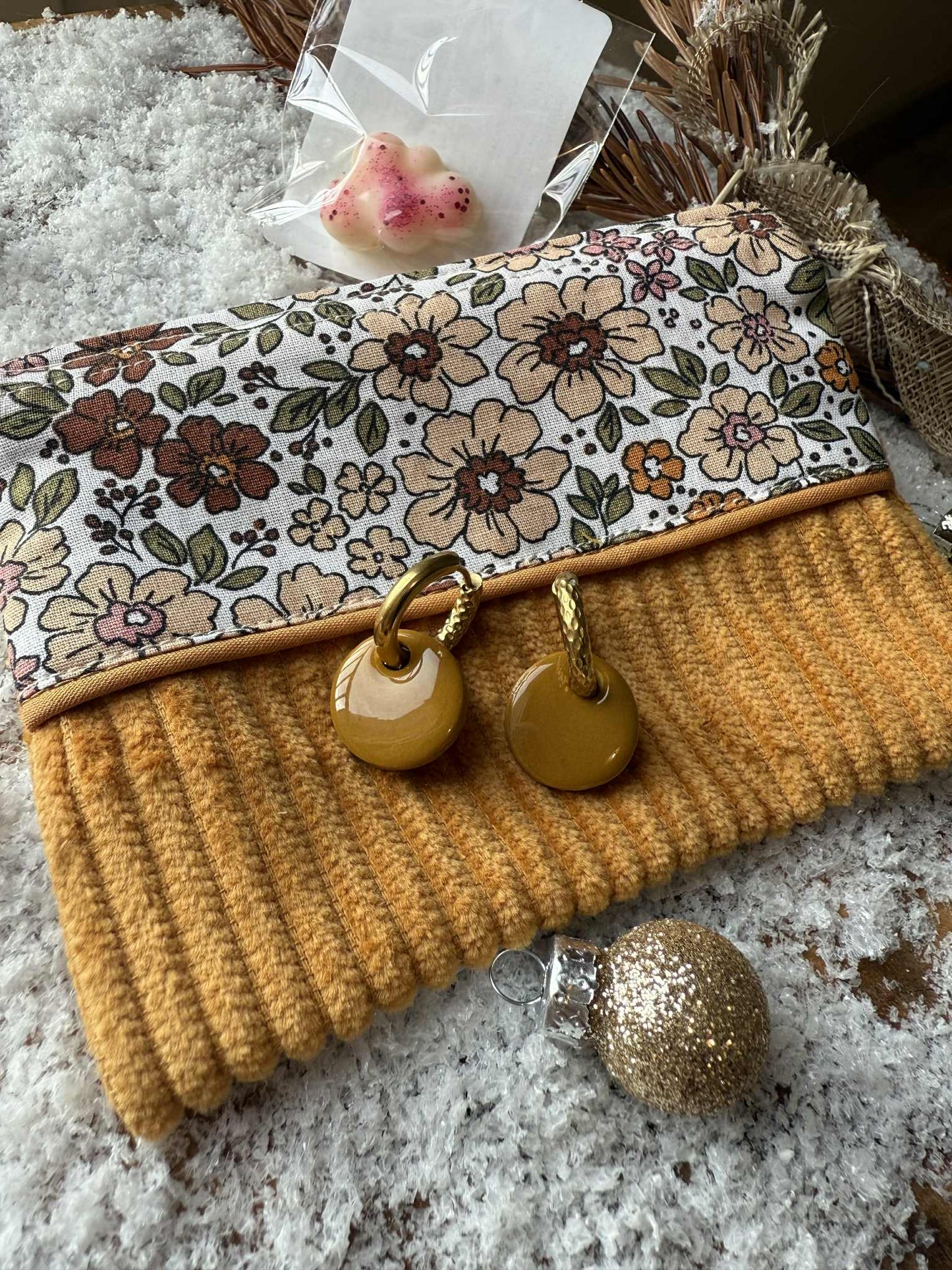 Pochettes & Pampilles (créoles incluses)