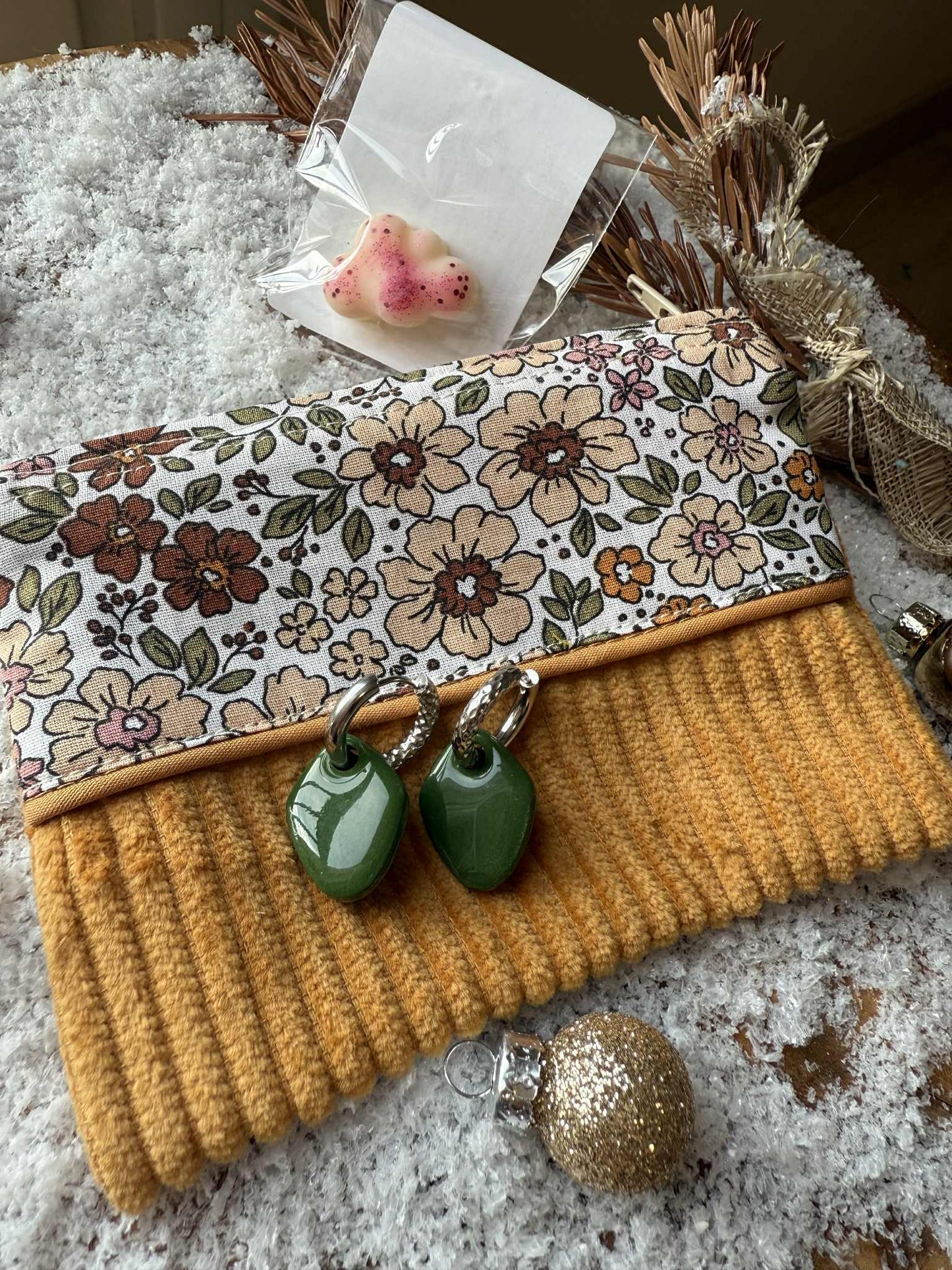 Pochettes & Pampilles (créoles incluses)